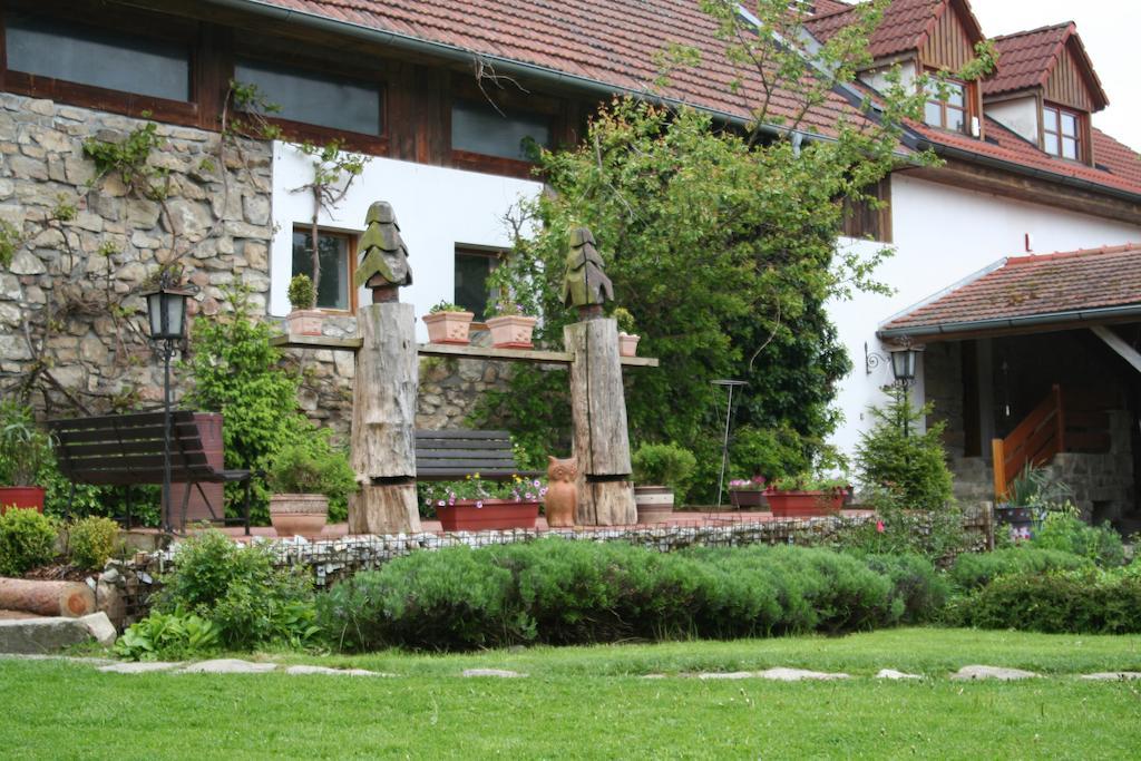 Penzion Levander Horni Radoun Bagian luar foto
